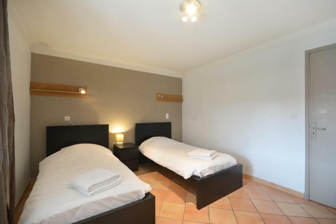 Mas et Gite de la Picholine LʼIsle-sur-la-Sorgue Exterior foto